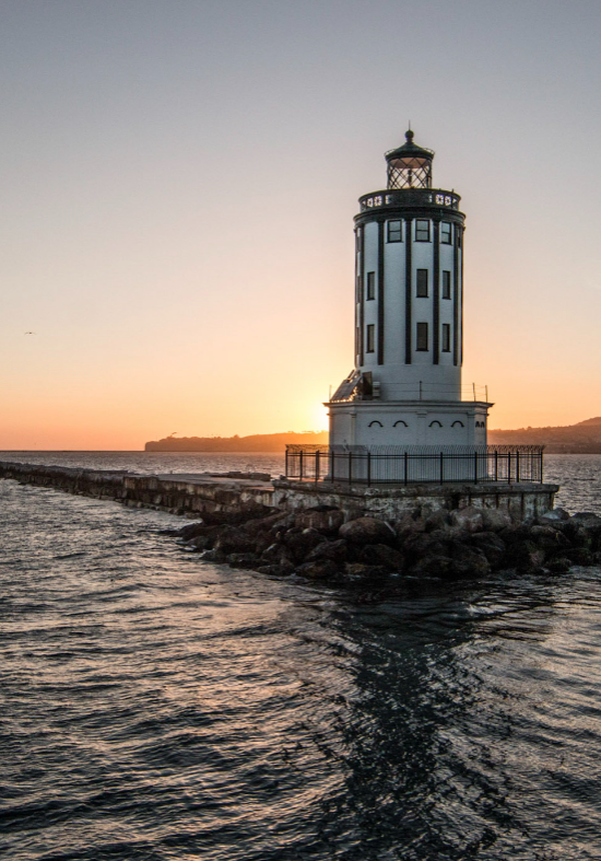 lighthouse_longshoreman_workers